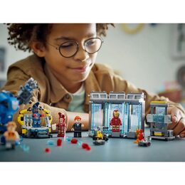 76315 Iron Man a labor. síň brnění LEGO