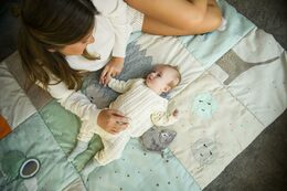 Hrací deka MoMi VOLPI patchwork