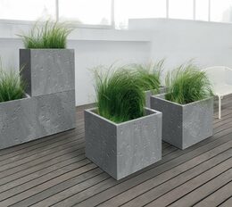 Květináč Prosperplast SIERRA CASE beton effect 77 cm černý beton