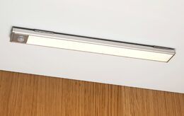 GRUNDIG LED světlo nabíjecí se senzorem pohybu 30 cm ED-223502