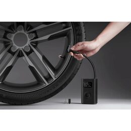 Portable Electric Air Compress. 2 XIAOMI