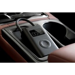 Portable Electric Air Compress. 2 XIAOMI