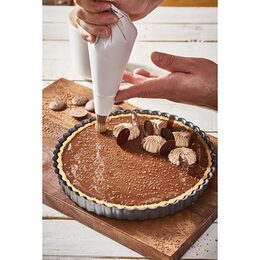 Forma na koláč de Buyer, 4705.32, žlábkovaná, pevné dno, železný materiál,
nepřilnavá, průměr 32 cm