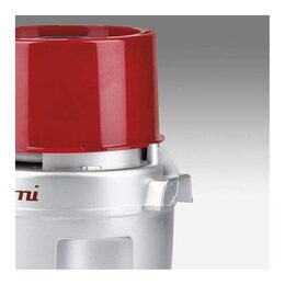 Sekáček potravin Girmi, TR20, čepele z nerezové oceli, objem nádoby 250 ml,
bezpečnostní pojistka, 320-500 W