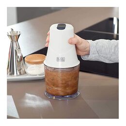 Sekáček potravin Black+Decker, BXCH260E, kompaktní design, velká kapacita 500
m