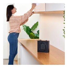 Topný ventilátor Black+Decker, BXSH1500E, keramický, 2 nastavení topení,
nastav