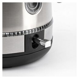 Rychlovarná konvice Girmi, BL3300, kapacita 1,7 L, tělo z nerezové oceli,
základna s otáčením o 360°, 1850-2200 W