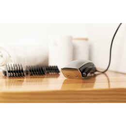 Zastřihovač vlasů Cecotec, 4232 Bamba PrecisionCare, 7 hřebenů, nerezová ocel,
nastavovací páka, 7 W
