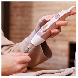 Manikúra a pedikúra Cecotec, 4318 Bamba PinkyCare 700, 7v1, elektrická, 5
rychlostí, 2 směry otáčení, 7 hlavic, cestovní pouzdro