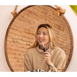 Zubní sprcha Cecotec, 4315 Bamba ToothCare 1200, 7 koncovek, 10 nastavení tlaku,
objem 1 L, IPX4