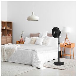 Ventilátor Black+Decker, BXEFP51E, digitální, 5 lamel, 3 rychlosti, dálkové
ovládání, nastavitelná výška, 50 W