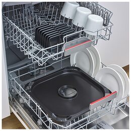 Raclette gril Severin, RG 2379, SEVENTO, funkce cirkulačního vzduchového filtru,
s povlakem ILAG, digitální displej, 8 pánviček a špachtlí,