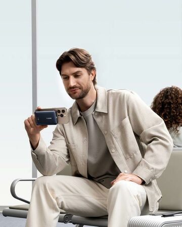 Powerbanka Baseus Nomos Qi2 10000mAh, 45W, s kabelem USB-C černá