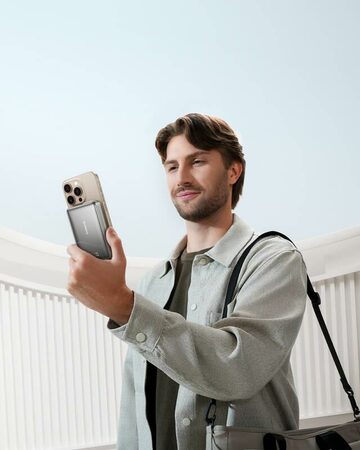 Powerbanka Baseus Nomos Qi2 10000mAh, 45W, s kabelem USB-C šedá