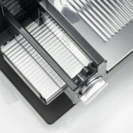 C 95 ELEKTRICKÝ KRÁJEČ GRAEF