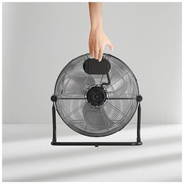 Ventilátor Black+Decker, BXEFF61E, podlahový, průměr 35 cm, 3 rychlosti, 60 W