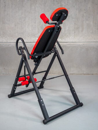 Posilovací lavice Acra KH777N Inverzní lavice / autotrakční lehátko, 150 kg