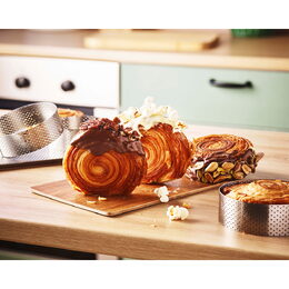 Kruhový rám de Buyer, 3098.05, perforovaný, průměr 12,5 cm, nerez