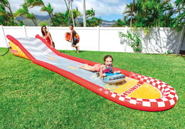 Nafukovací závodní dráha