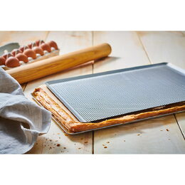 PERFORATED ALUMINIUM BAKING TRAY 40X30
