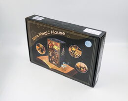 2Kids Toys Zarážka na knihy Domek kouzelnice Miry