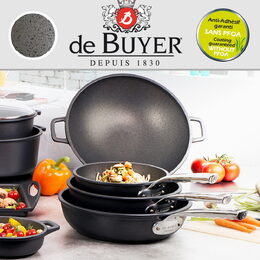 WOK pánev de Buyer, 8317.00, CHOC EXTREME, WOK, rendlík se dvěma oušky, 32 cm,
hliník, vysoce odolný nepřilnavý povrch