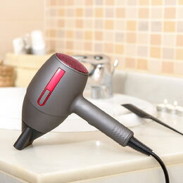 Fén na vlasy Solac, SH7087, Fast Ionic Dry, 2 rychlosti a teploty, lehký1 400 /