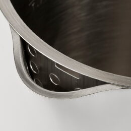 G1021101 Essensial Rychlovarná konvice