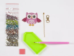 Udělej si svoji klíčenku pomocí kamínků Diamond