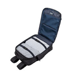 Riva Case 8461 cestovní batoh na notebook 17.3", černý