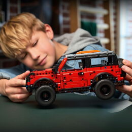 LEGO® Technic 42213 SUV Ford Bronco®