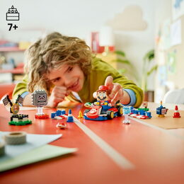LEGO® Super Mario™ 72043 Mario Kart™ – Interaktivní LEGO® Mario™ a Standard Kart