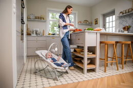 Vibrační lehátko s melodiemi MoMi LAPIS tmavě šedé