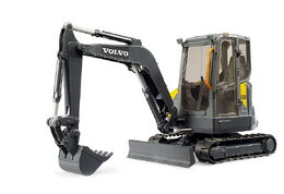 Bruder Rypadlo Volvo ECR40