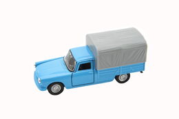 Auto Welly kov model 1:34-1:39 asst v krabičce 16x7cm