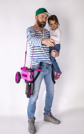 Odrážedlo FUNNY WHEELS Rider SuperSport fialové 2v1+popruh, výš. sedla 28/30cm nos 25kg 18m+ v krab.