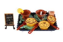 Sada nádobí a potravin s podnosem plast v sáčku 22x30cm