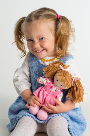 Panenka Anička hadrová plyš 20cm slovensky mluvící na kartě