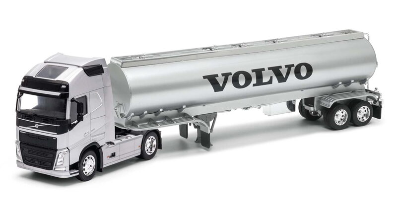 Welly VOLVO FH OIL TANKER 1:32 stříbrné