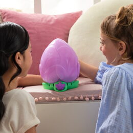 Hatchimals poupě s překvapením stěňátka