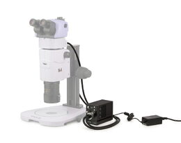 Episkopické osvětlení s napájecím zdrojem a vložkou objektivu MAGUS CEI A18 LED