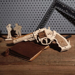 RoboTime 3D dřevěné mechanické puzzle Revolver Corsac