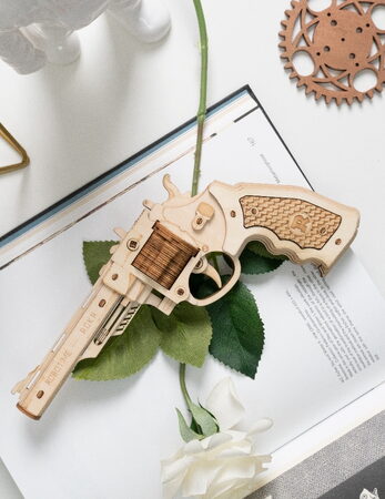 RoboTime 3D dřevěné mechanické puzzle Revolver Corsac