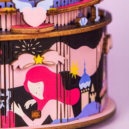 RoboTime 3D dřevěná skládačka hrací skříňky Veselý kolotoč