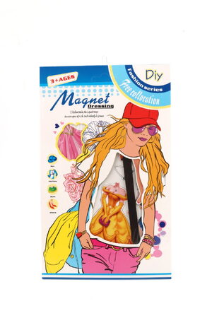 Magnetické oblékání panenek