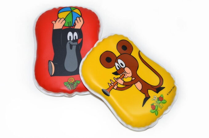 Pískací polštářek Krtek plast 9x12cm asst 6 druhů 6 barev v sáčku