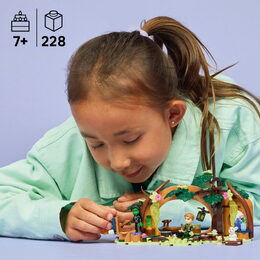 LEGO® Wicked 75687 Elphaba a její úkryt