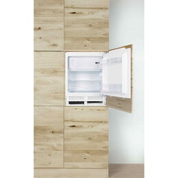 UM130.3i(E) CHLADNIČKA S MRAZ. VE. AMICA