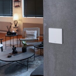 RSH 303 smart bezdr. násť. vyp.1x RETLUX