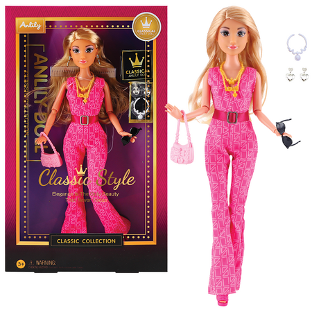 Módní panenka s růžovými károvanými šaty